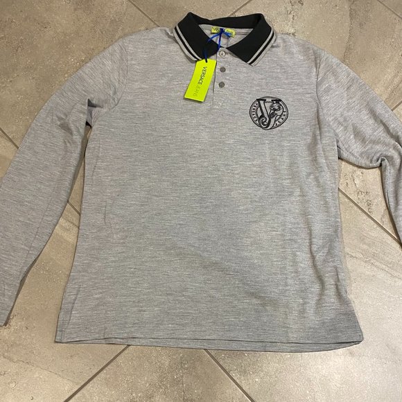 BNWT VERSACE JEANS LONG SLEEVED VJ LOGO POLO SHIRT TOP T-SHIRT BLACK & GREY RARE BNWT VERSACE JEANS LONG SLEEVED VJ LOGO POLO SHIRT TOP T-SHIRT BLACK & GREY RARE
